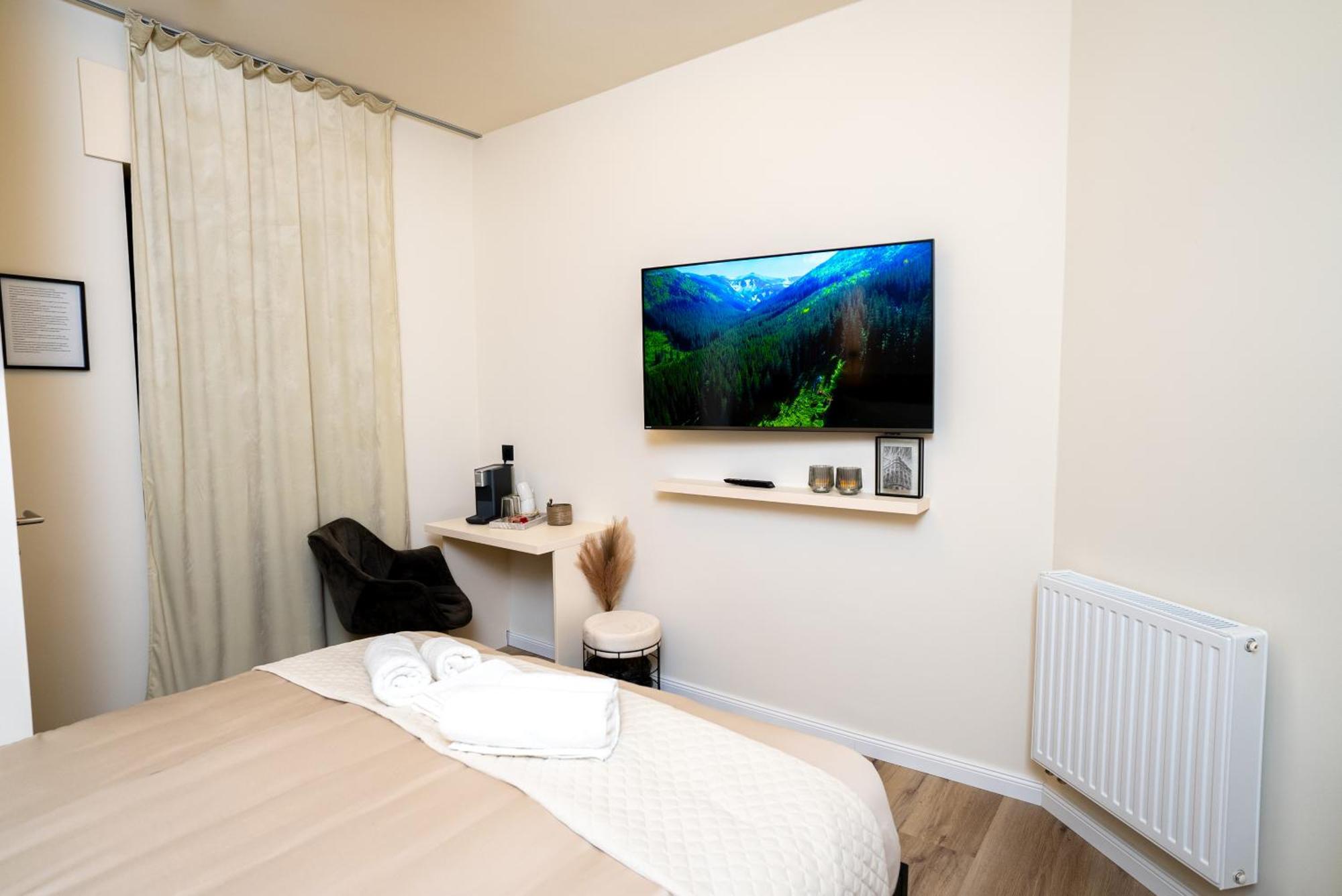 Angelinas Service Apartment 1 โอเบอร์เฮาเซิน ภายนอก รูปภาพ