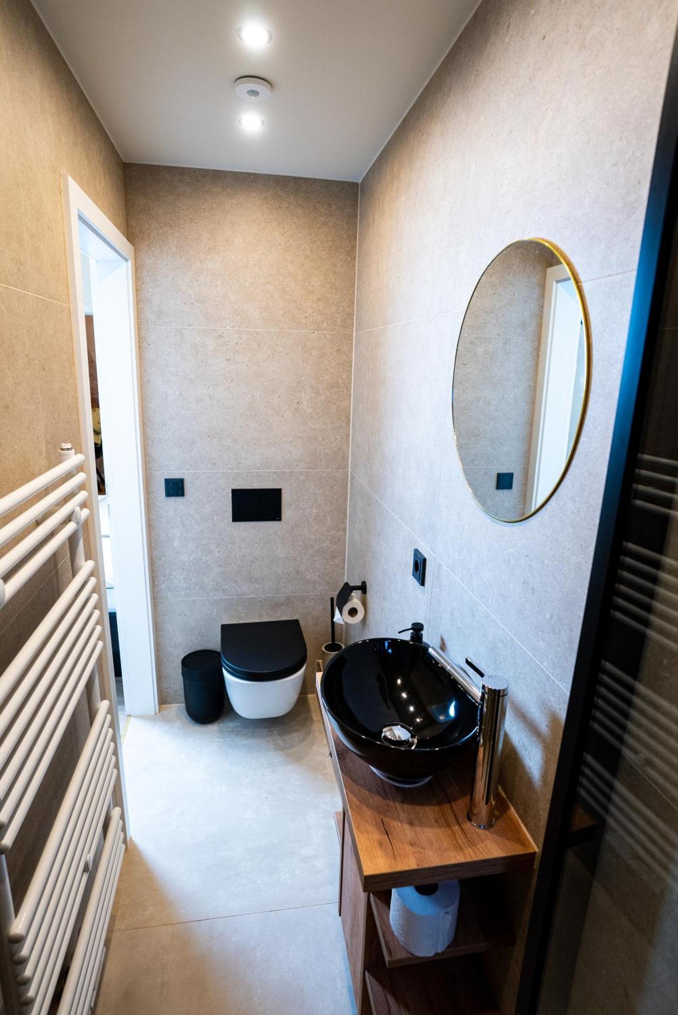 Angelinas Service Apartment 1 โอเบอร์เฮาเซิน ภายนอก รูปภาพ